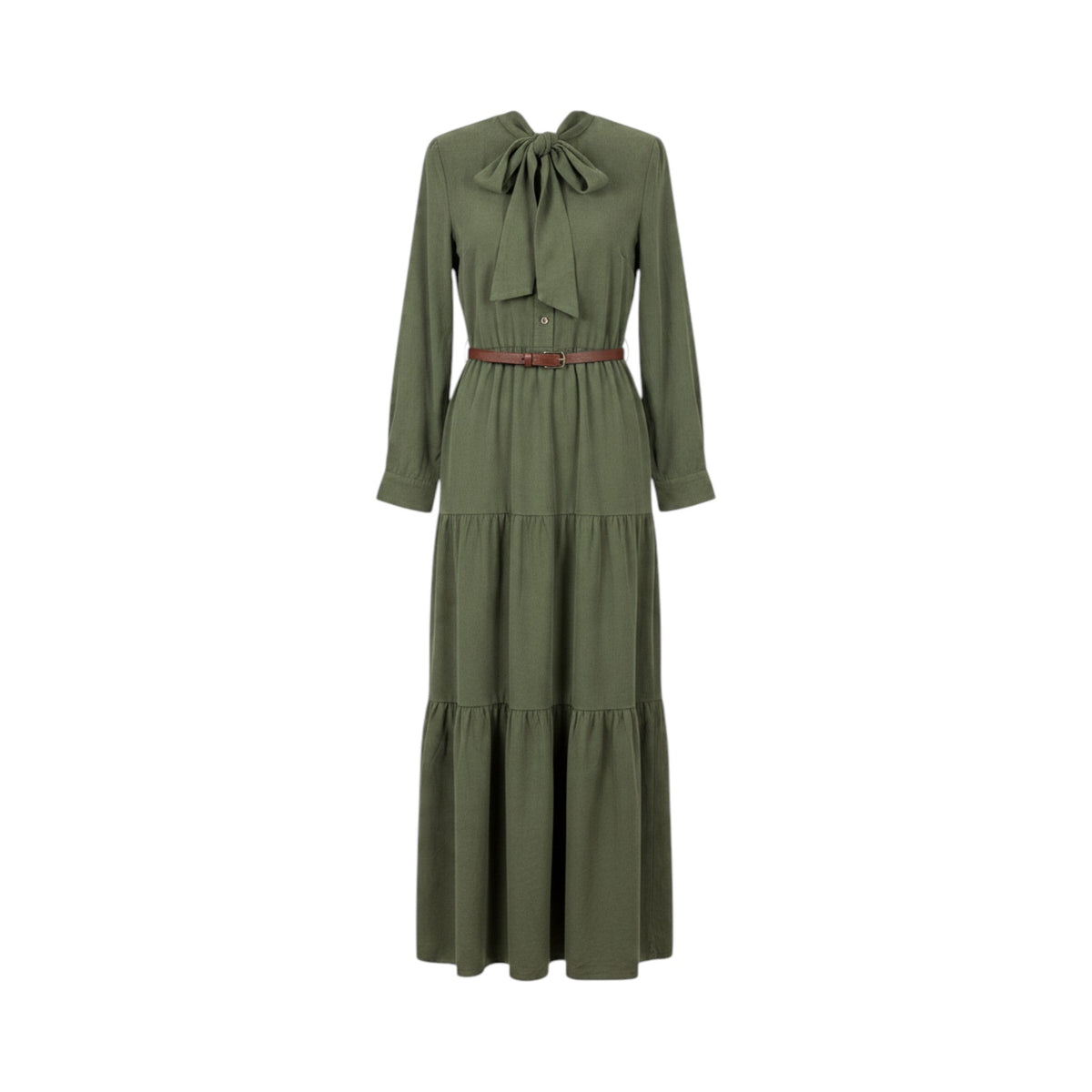 Vestido camisero largo BENEVENTO de La Mariposa en verde oliva, con manga larga, lazada al cuello, botones delanteros y cinturón marrón. Vista frontal.