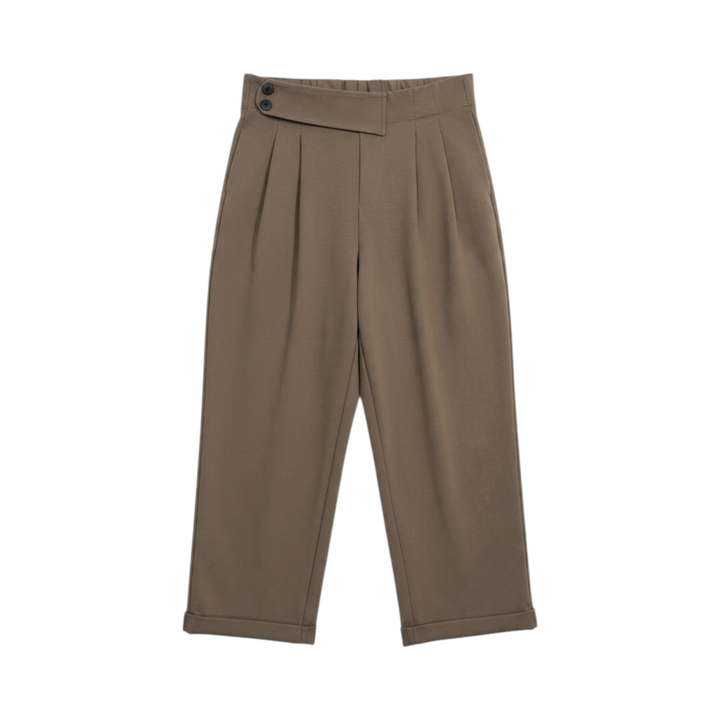 Pantalón tobillero con cintura cruzada BIELLA de La Mariposa, color Verde beige. Vista delantera.