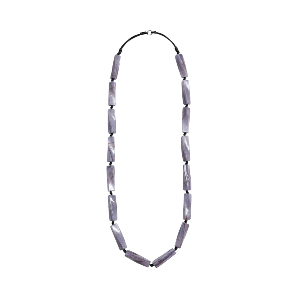 Collar OCÉANO de La Mariposa. Variante Lila. Imagen 3.