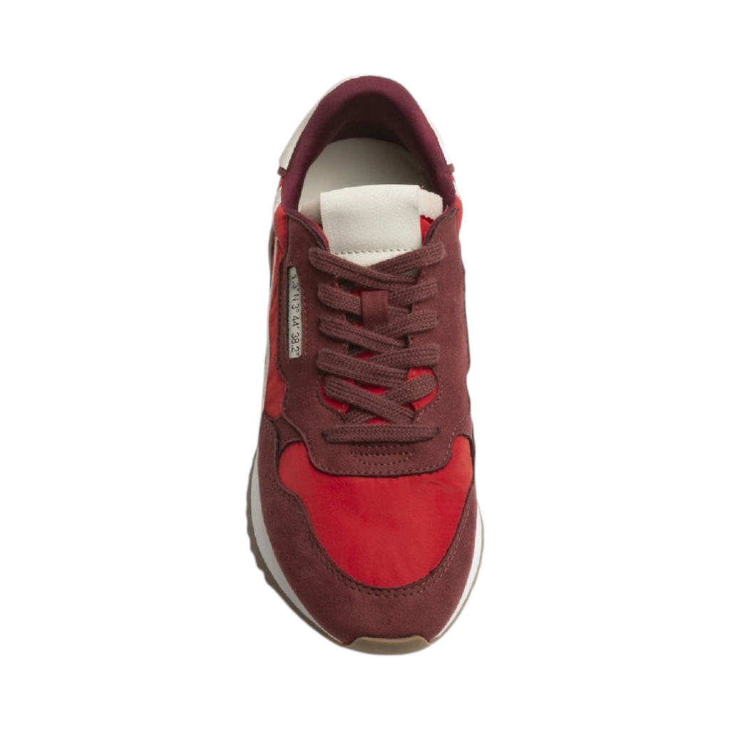 Zapatilla Corina JASMIN de La Mariposa, variante rojo, con cordones. Vista superior.