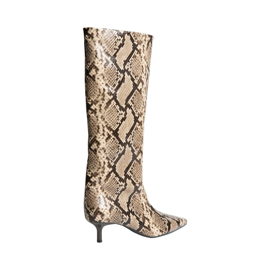 Corina CATTLEYA Camel — vista posterior lateral