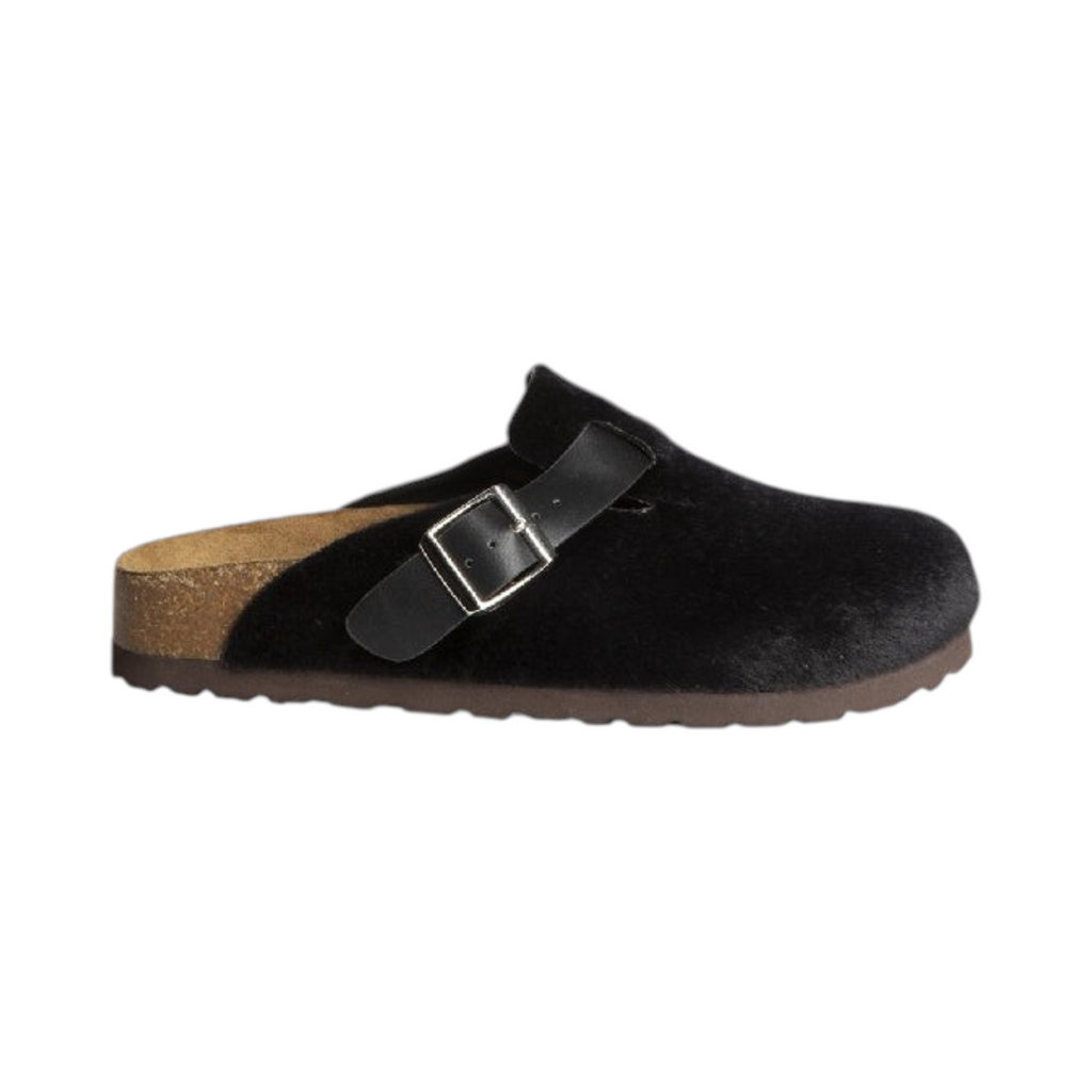 Zueco SOLLYA de La Mariposa, color negro, con tira y hebilla lateral. Vista lateral.